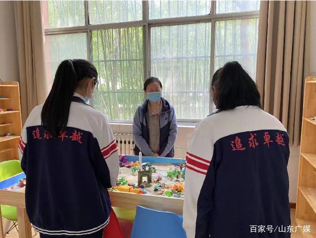 青州市妇幼保健院在第二中学开展心理健康咨询工作